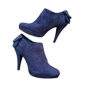 Impo - Blue Suede booties- super cute - size 8